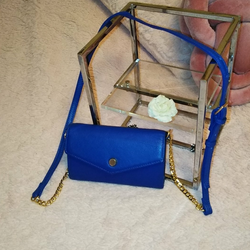 Stunning💙Blue Crossbody 💜